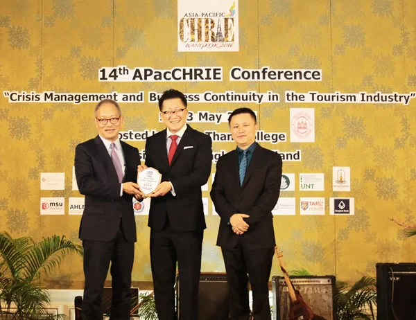 Dusit's Chanin Donavanik Receives Lifetime Achievement Award