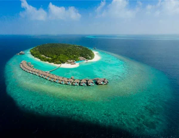 Dusit Thani Public Company Limited to optimise its hotel asset portfolio by selling Dusit Thani Maldives to DREIT for more than 2 billion baht