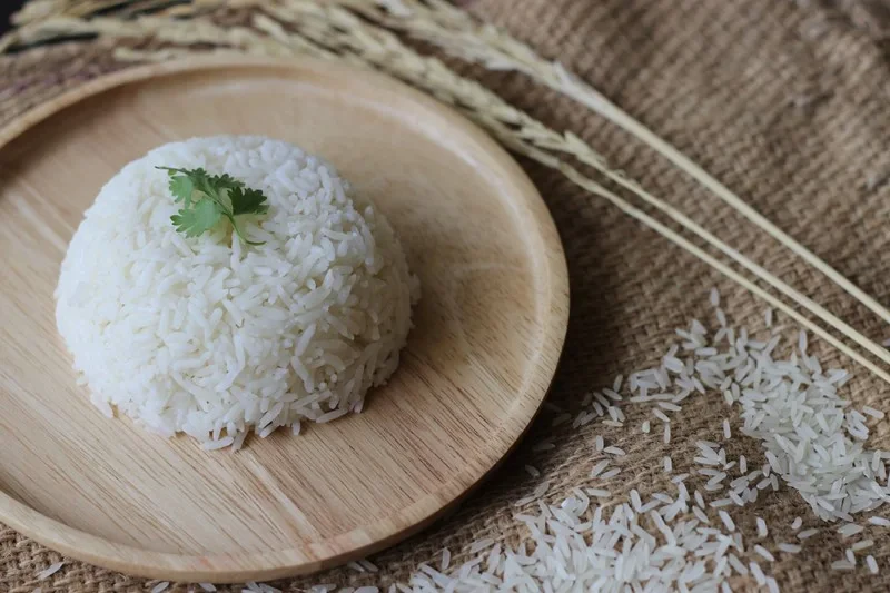 Dusit Hotels and Resorts becomes first hotel chain in Thailand to offer 100% organic rice at its properties throughout the country